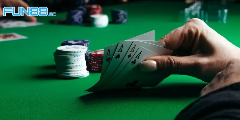 Giải đáp thắc mắc Buff trong Poker là gì