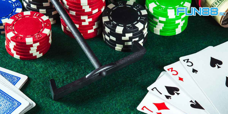 Giải đáp các loại Poker thịnh hành nhất là gì?